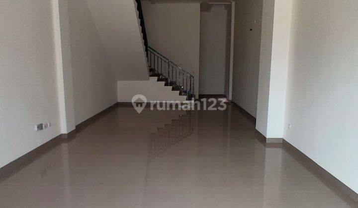 Disewa Rukan La Riviera 7