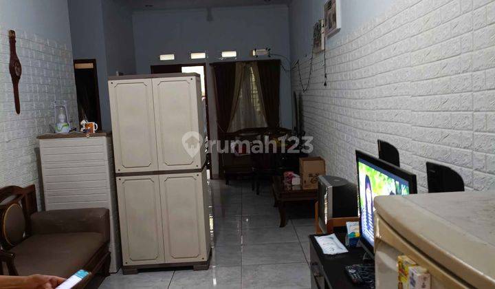 Rumah Bagus Sertifikat Hak Milik Strategis Area Komplek Ikip 1