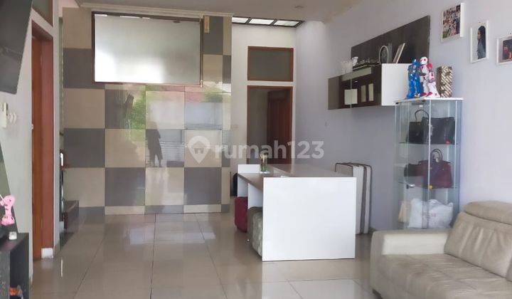 Rumah 3 Lantai Bagus Furnished Batununggal Bandung 2