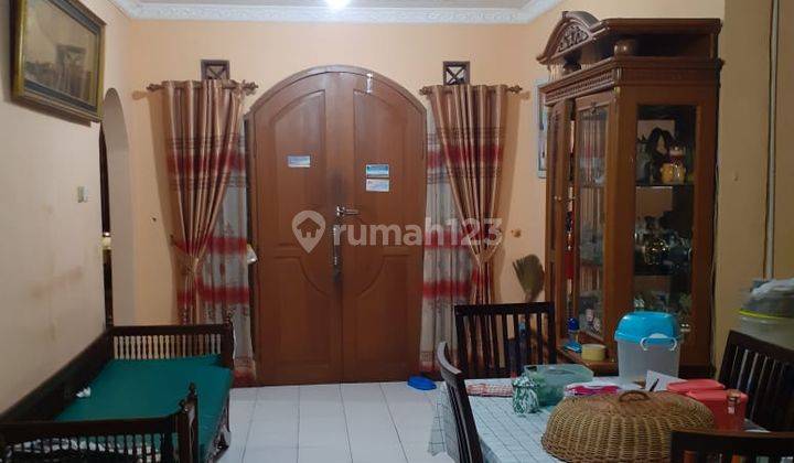 Rumah Dijual 2 Lantai Lokasi Strategis Area Santosa Asih Bandung 1