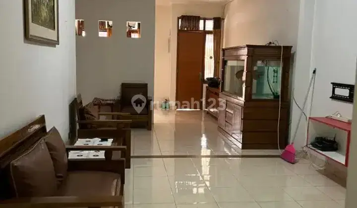 Disewa Rumah 2 Lantai Strategis Area Margacinta Bandung 3