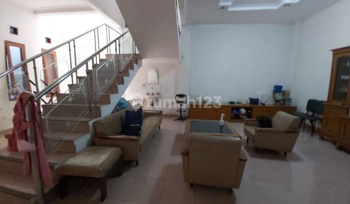 Rumah Model Ruko 2.5 Lantai Strategis Area Sudirman 1