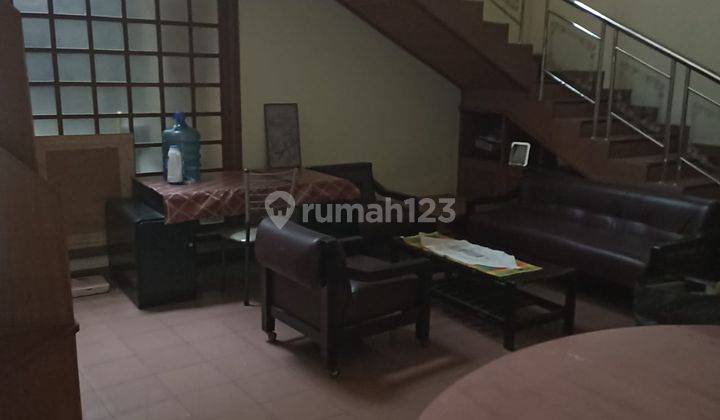 Dijual Rumah 2 Lantai Banyak Kamar Tidur Area Soekarno Hatta 1