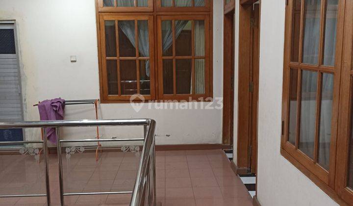 Dijual Rumah 2 Lantai Banyak Kamar Tidur Area Soekarno Hatta 2