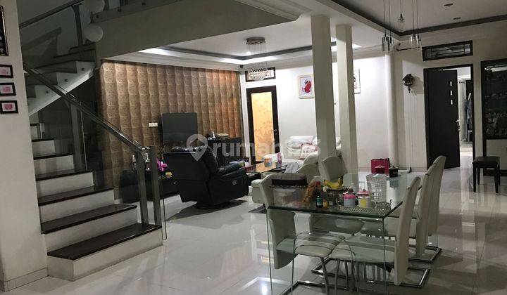 Dijual Rumah 2 Lantai Bagus Ada Kamar Pembantu Area Pasteur 2