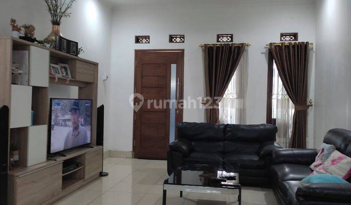 Dijual Rumah 2 Lantai Bagus Lingkungan Aman Area Cileunyi  1