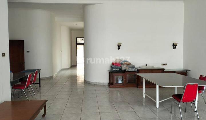 Rumah Bagus Disewa Garasi Luas SHM Di Area Kopo Permai 2