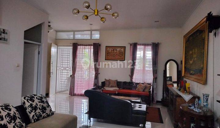 Dijual Rumah Strategis Area Taman Kopo Indah 2