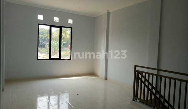Ruko 2 Lantai Baru Strategis di Jalan Raya Curug, Depok  2