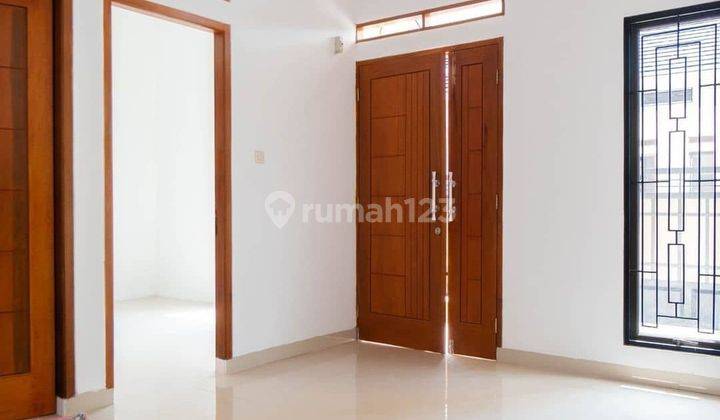 Rumah Cluster SHM strategis dekat Limo Depok 2