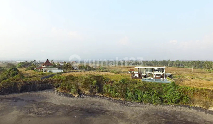 Dijual villa beach front los pantai lokasi tabanan beraban Bali  5