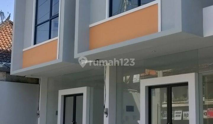 Di jual atau disewakan ruko baru jalan utama raya Canggu bali 2