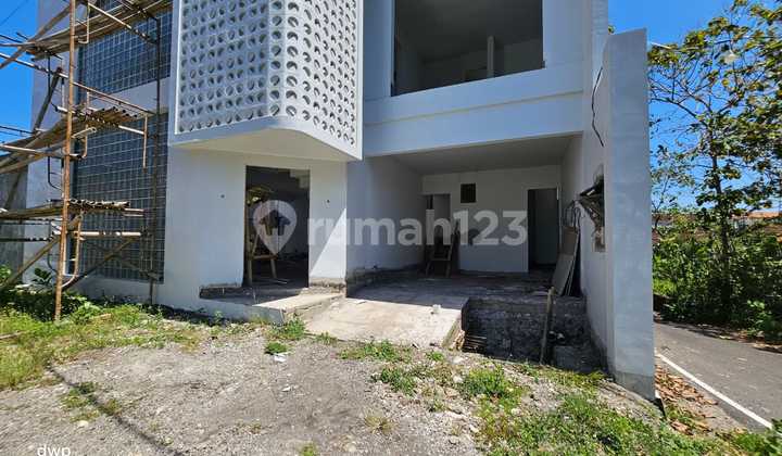 Dijual Villa Uluwatu Kondisi 80 Persen Tinggal Lanjutkan