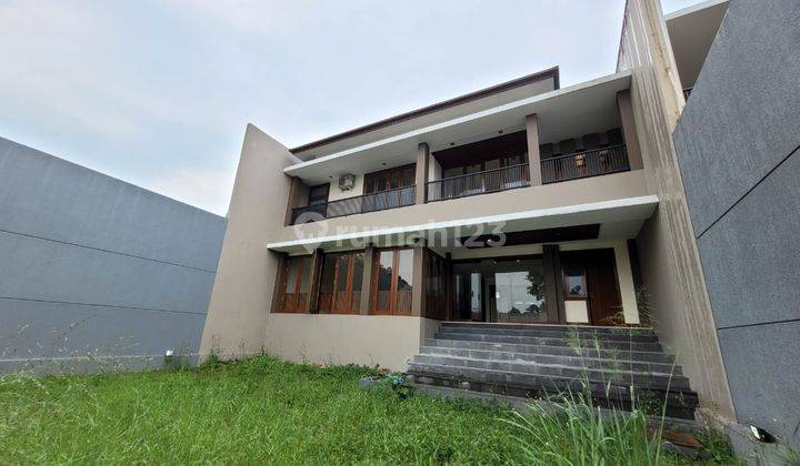 Luxury home di Setra duta 3 Lantai SHM Bagus 2