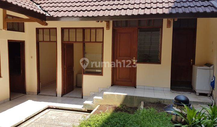 Dijual Rumah 2 Lantai Setra Murni Furnished  2