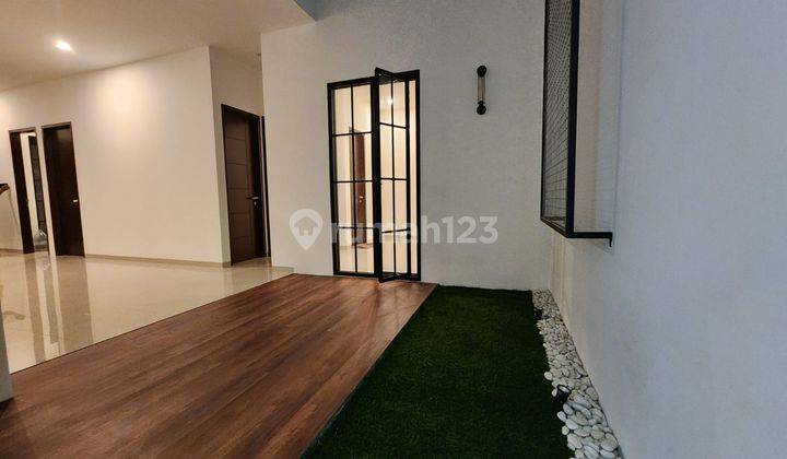 Rumah Baru cantik siap huni modern di Batununggal  2