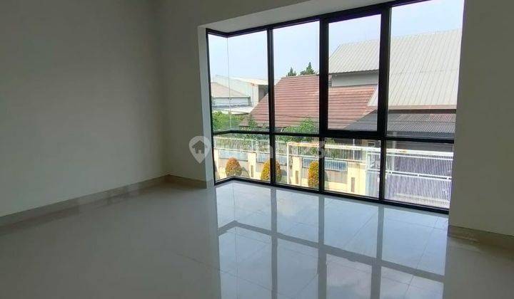 Jual cepat 3 unit rumah baru di Taman Holis Indah  1