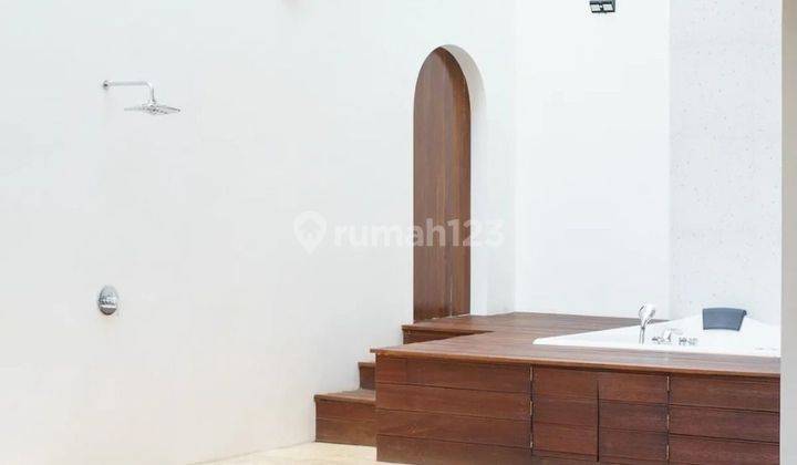 Rumah villa dengan private pool Dago Village furnished  1