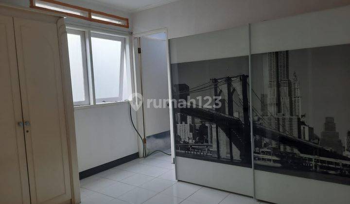 Jual sewa Rumah 2 Lantai Bagus setraduta  2