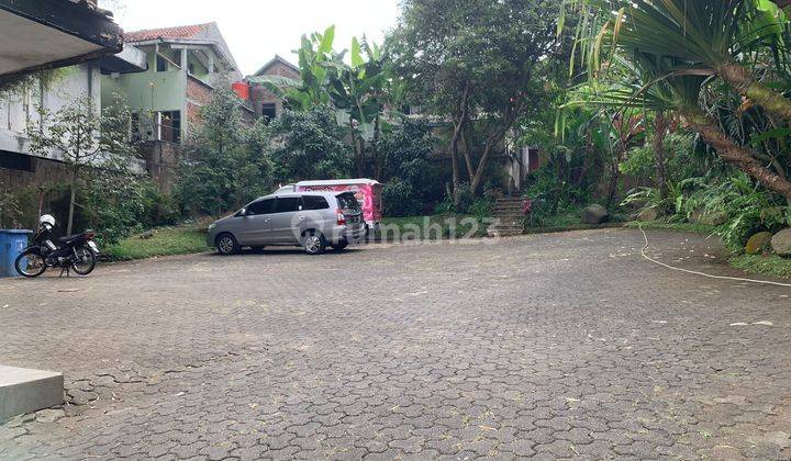 Rumah rasa villa dengan kolam renang Ciumbuleuit  2