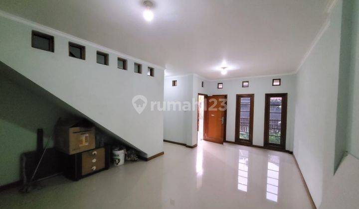 Rumah 3 lantai sayap Riau SHM ga sampe 2m 1