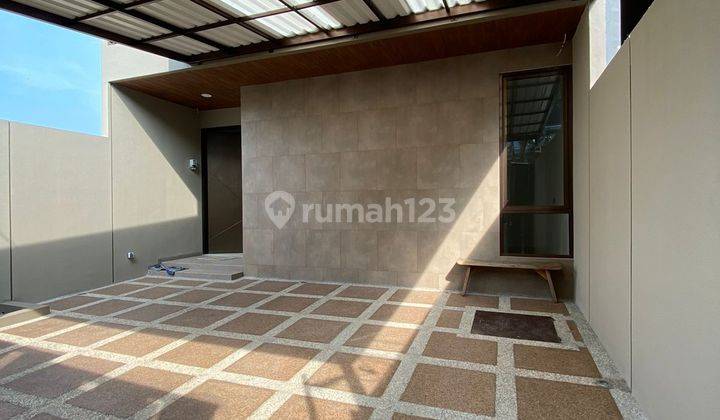 Rumah Rumah Baru 2 Lantai SHM sayap Sutami  2