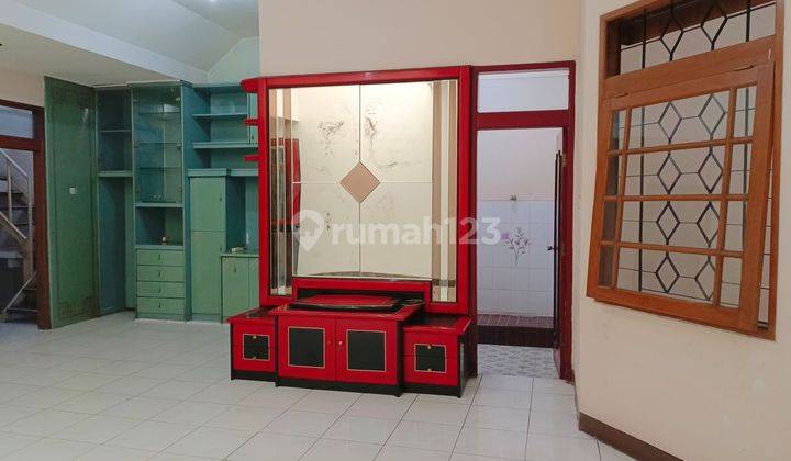 Disewakan Rumah Di Kembar Mas 3 Kamar Tidur 2
