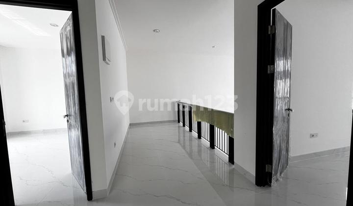 Dijual Rumah PIK 2 Villa Pasir Putih 10x20 Pantai Indah Kapuk 2