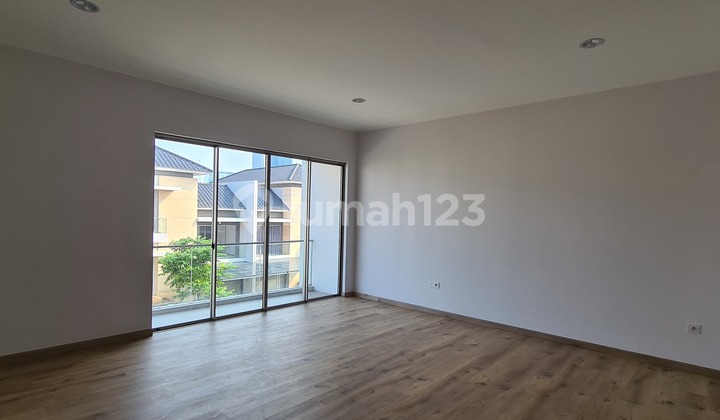 Harga Promo ! Rumah Golf Island 10x25 Brand New Bisa KPR 2