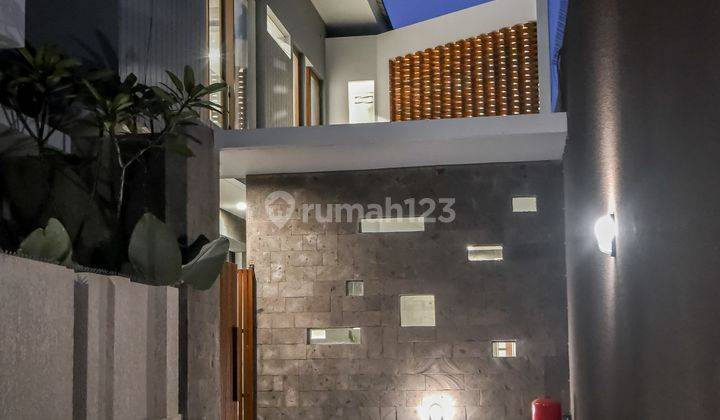 Rumah Modern Dengan Private Pool Di Renon Akses Jalan Lebar  2