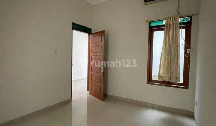 Rumah Bagus 2 Lantai di Rawasari Jakarta Pusat 7