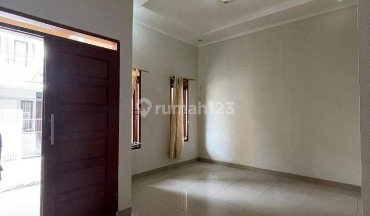 Rumah Bagus 2 Lantai di Rawasari Jakarta Pusat 8