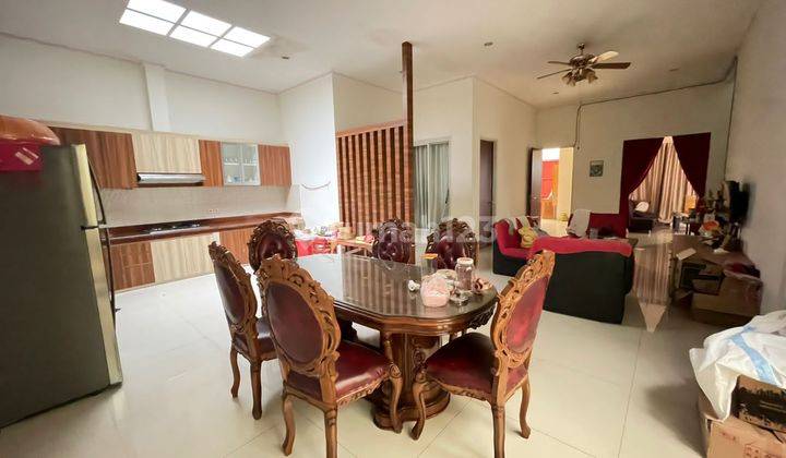 Rumah Lebar 12 Meter Minimalis Semi Furnished Lokasi Strategis 1