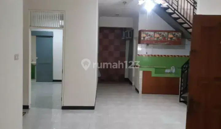 Rumah Siap Huni Semi Furnished 2 Lantai Dekat Pasar Bintara Bekasi Dan Stasiun Kereta Cakung 2