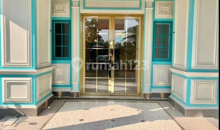 Ruko 4 lantai Luas 4,5 x 18 meter SHM di The Parisian Bintaro, Tangerang Selatan Ruko 4 lantai Luas 4,5 x 18 meter SHM di The Parisian Bintaro, Tangerang Selatan