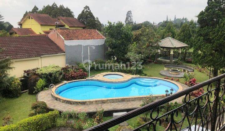 Rumah Villa kolam renang dengan jacuzi air panas 2 Lantai Bagus Unfurnished SHM di Cipanas, Cianjur 2