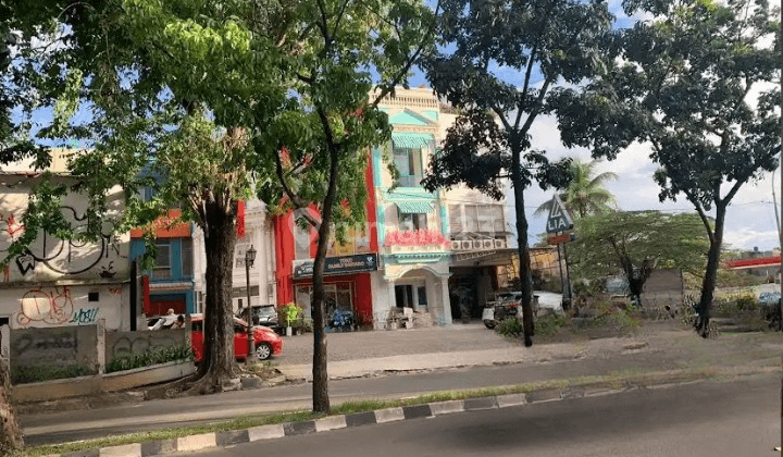 Ruko Moderen Super Cantik 3 Lantai + Rooftop , Lokasi Yang Strategis di Tanggerang Selatan 2