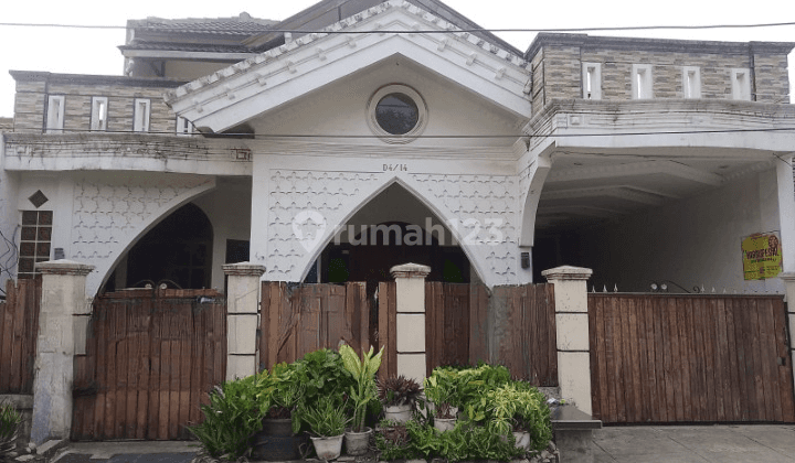 Rumah Depan Taman Murah Luas 200 M2 Di Kota Bekasi Jawa Barat 1