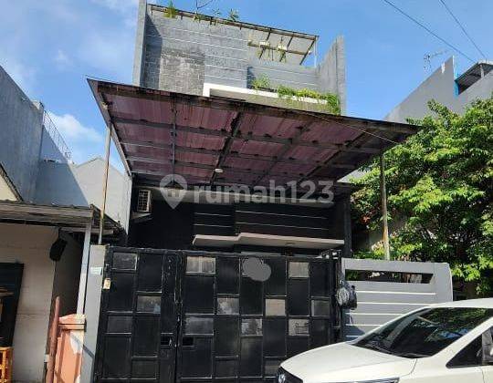 Rumah 2,5 Lantai Minimalis Luas 6x15 M SHM Semifurnished di Metland Puri Cipondoh Tangerang  1