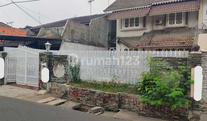 Rumah Bebas Banjir 2 Lantai Dilalui Kendaraan Umum Murah Luas 400 Meter di Jalan Raya Pisangan ,Matraman Jakarta Timur Rumah Bebas Banjir 2 Lantai Dilalui Kendaraan Umum Murah Luas 400 Meter di Jalan Raya Pisangan ,Matraman Jakarta Timur