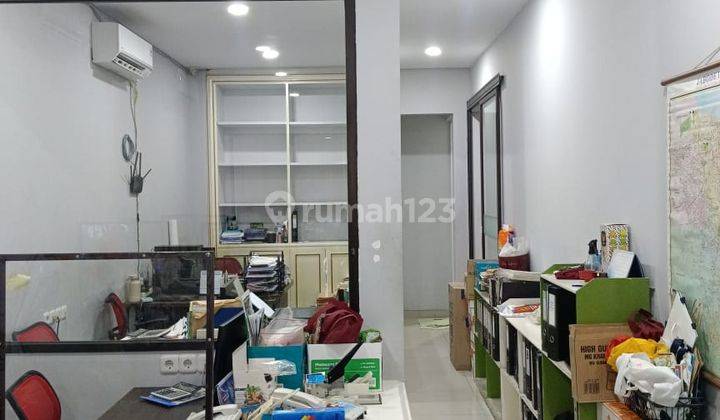 Ruko 3,5 lantai sebelah Resto Dapur Oma SHM Luas 400 meter di Greenville , Jakarta Barat 2