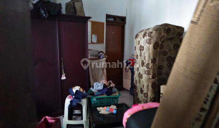 Rumah Luas 200 Meter Unfurnished SHM di Lebak Bulus, Jakarta Selatan 2