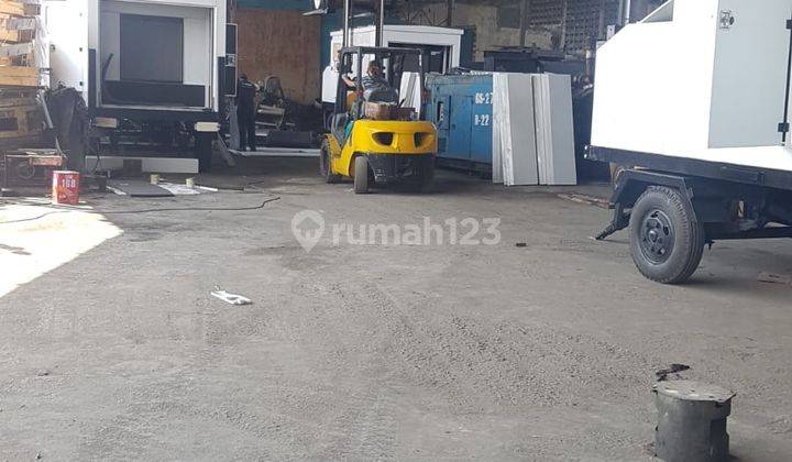 Gudang + Kantor di Jalan Raya Daan Mogot Luas Tanah 1635 M2 1