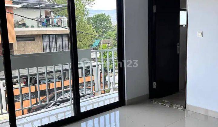 Rumah Lux Dalam Cluster Antapani Sangat Nyaman 2