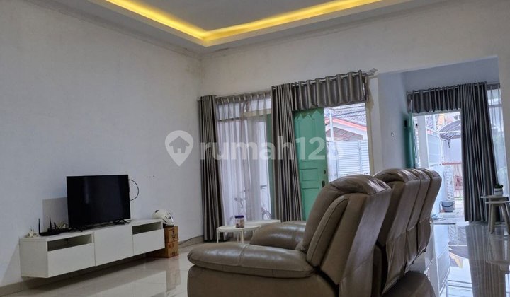 Rumah lux strategis komplek nyaman sanggar hurip murah jarang ada Rumah lux strategis komplek nyaman sanggar hurip murah jarang ada