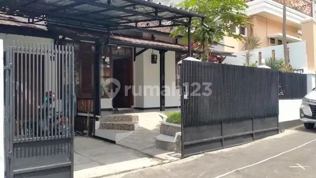 Ready-to-occupy house in Cikutra, rarely available and strategic location. 2