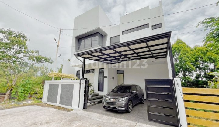 Rumah lux baru strategis dekat tol pasteur murah jarang ada 2