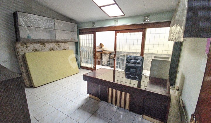 Cheapest Mainroad House in Setra Sari Suitable for Business Office 2