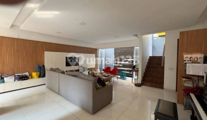 Rumah lux murah batununggal posisi hook full furnished jarang ada 2