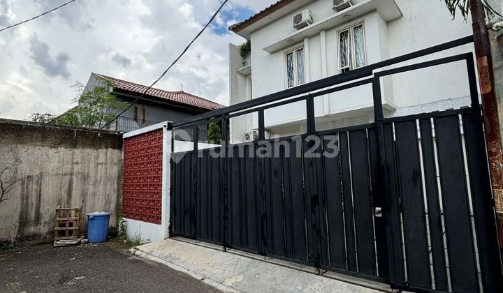 Rumah Cantik Murah Buah Batu Strategis Sangat Nyaman 2